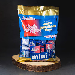 mini-dark-chocolates-with-almonds